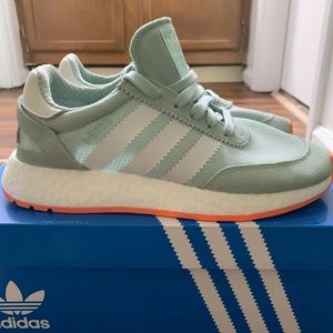 Adidas Original I-5923 women’s